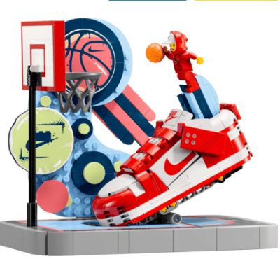 Millennium Falcon UCS